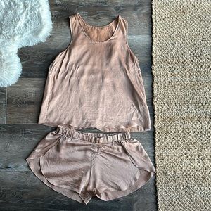 Lunya Washable Silk Tulip Back Set